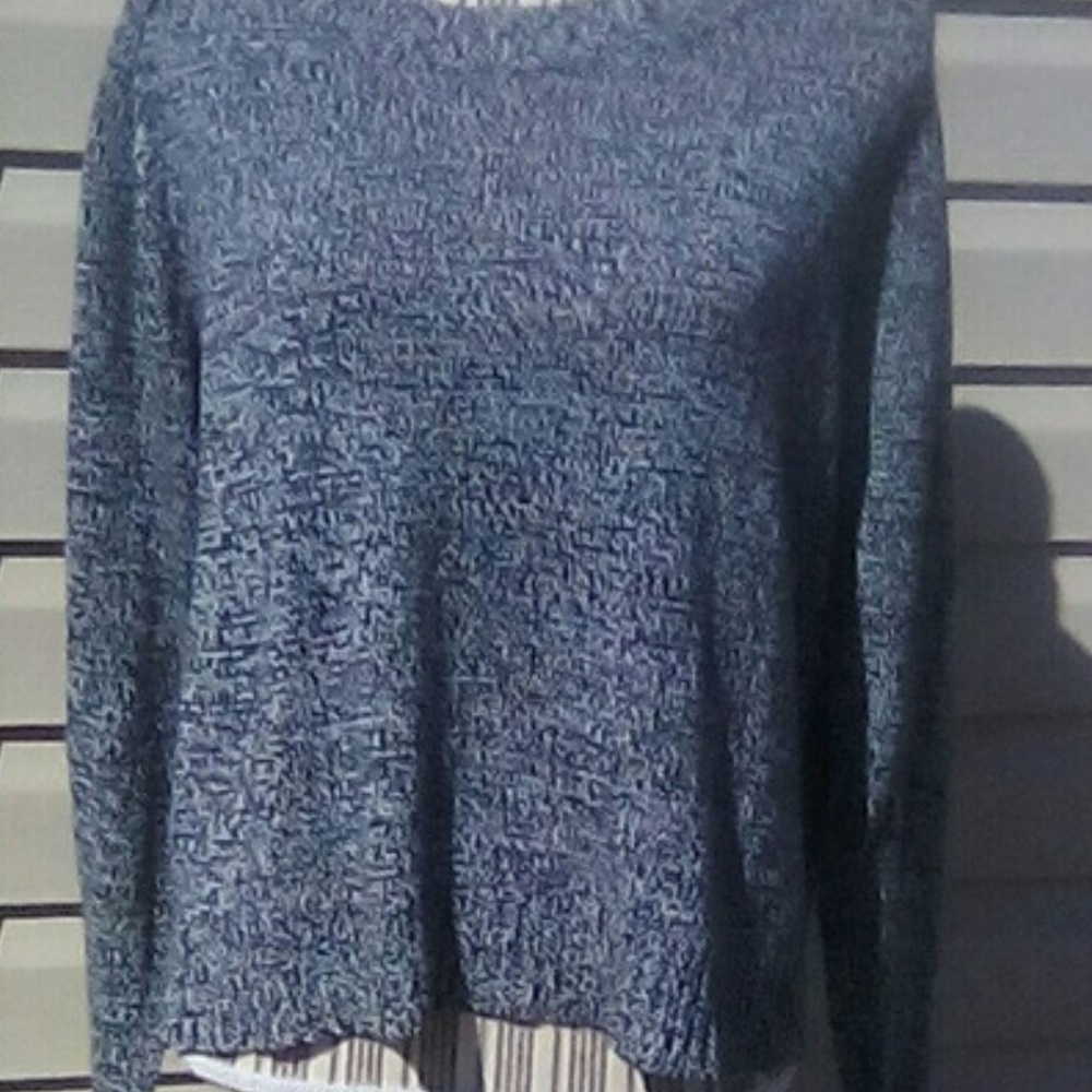 Divided H&M Sweater - Picture 4 of 4